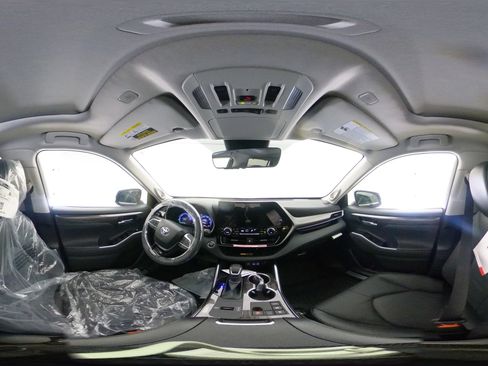 New 2026 Toyota Highlander Limited AWD/4WD image 33