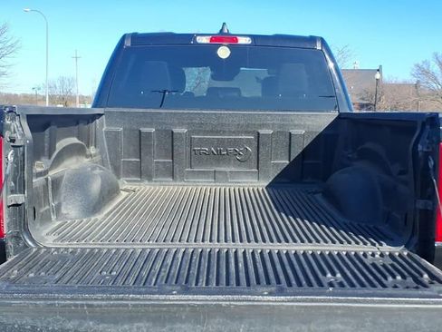 Used 2024 RAM 1500 Laramie image 7