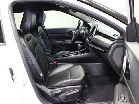 Used 2026 Jeep Compass Limited AWD/4WD image 14
