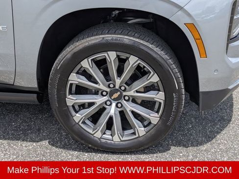 Used 2026 Chevrolet Tahoe High Country AWD/4WD image 10