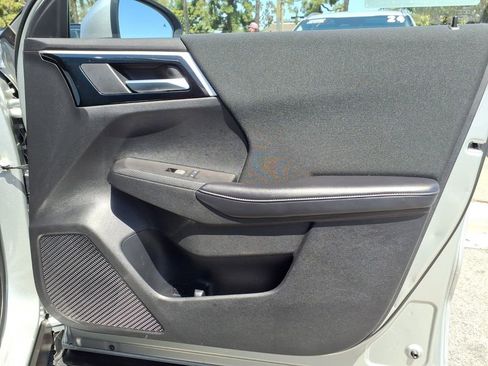 Used 2024 Mitsubishi Outlander ES FWD image 23