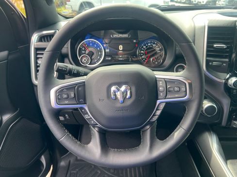 Used 2025 RAM 1500 Big Horn AWD/4WD image 23