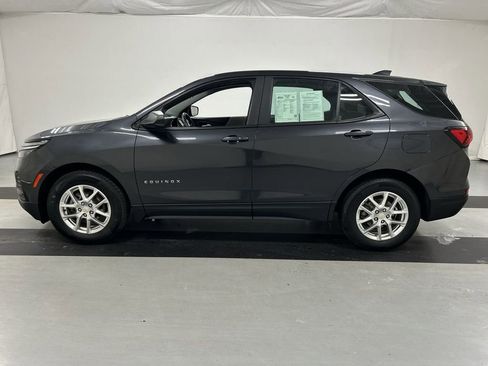 Used 2022 Chevrolet Equinox LS image 7