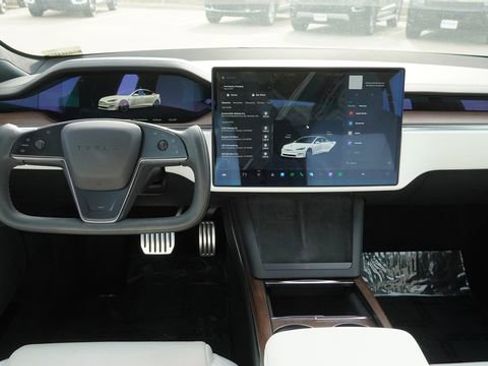 Used 2022 Tesla Model S AWD/4WD image 14