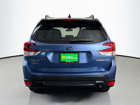 Used 2024 Subaru Forester Premium AWD/4WD image 8