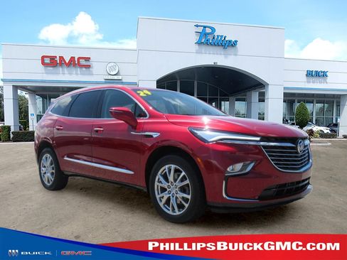 Used 2024 Buick Enclave Premium w/ Experience Buick Package FWD image 1
