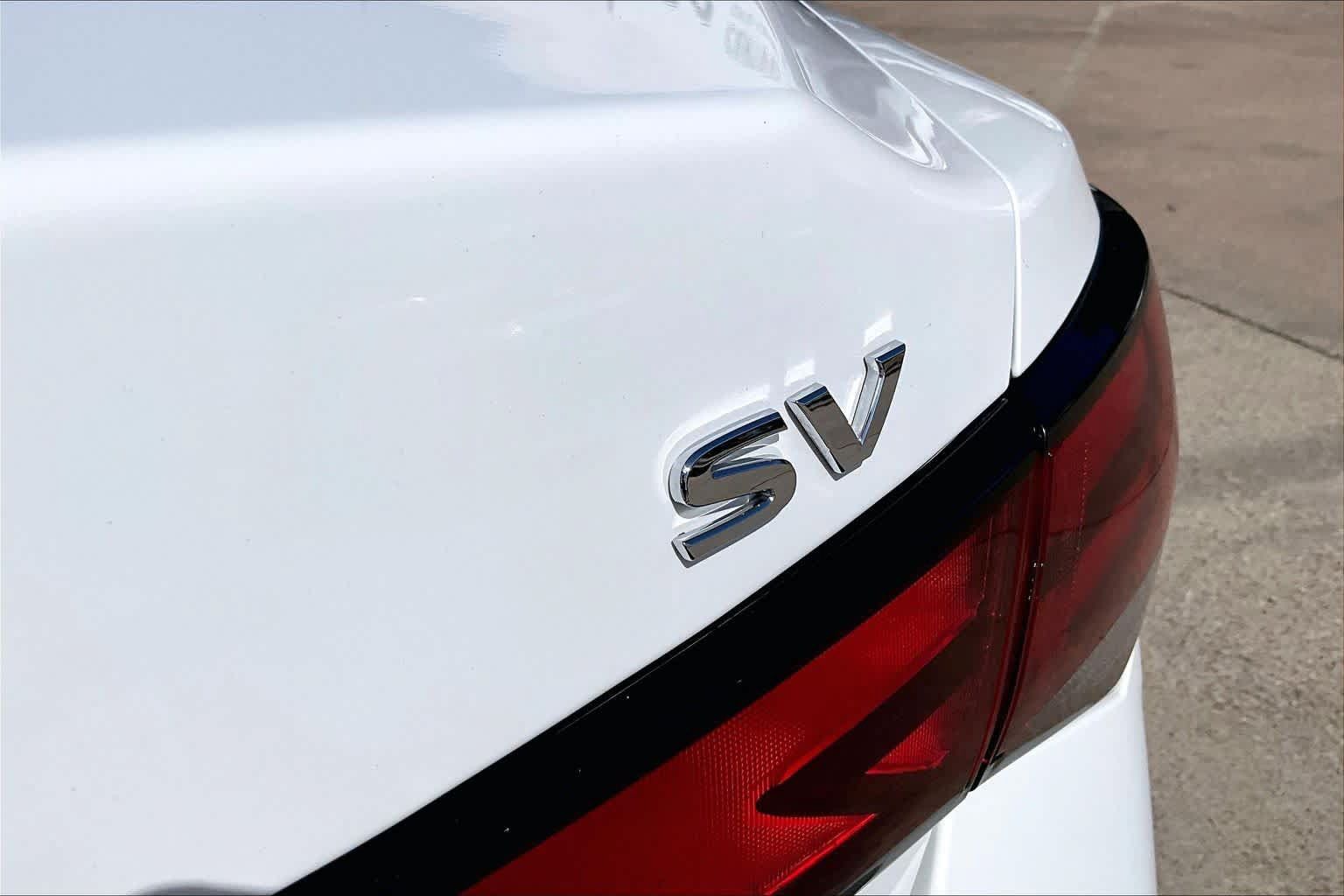 Used 2024 Nissan Sentra SV FWD image 10