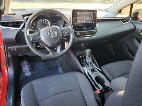 Used 2021 Toyota Corolla LE image 7