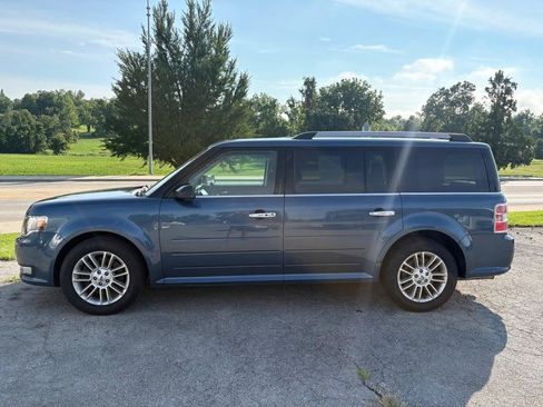 Used 2019 Ford Flex SEL w/ Equipment Group 202A AWD/4WD image 4
