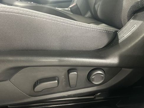 Certified 2025 Subaru Crosstrek 2.0i Premium image 11