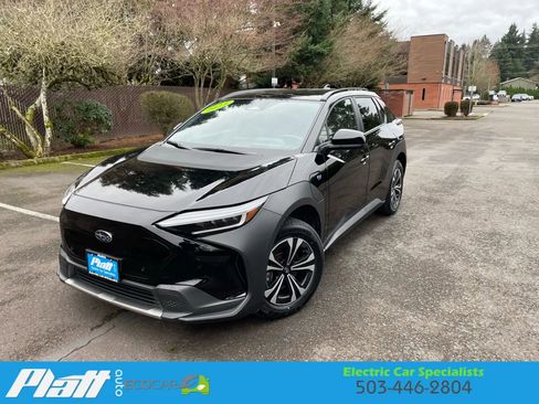 Used 2024 Subaru Solterra image 2