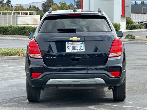 Used 2022 Chevrolet Trax LT w/ Driver Confidence Package AWD/4WD image 5