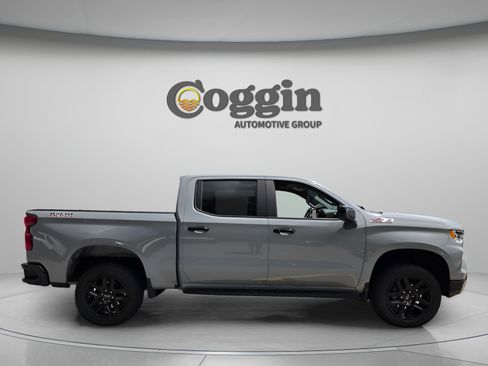 Used 2024 Chevrolet Silverado 1500 LT Trail Boss AWD/4WD image 6
