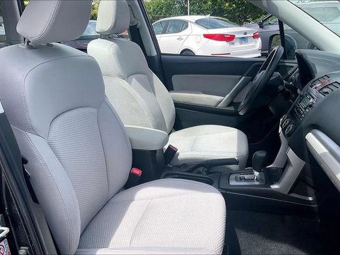 Used 2014 Subaru Forester 2.5i Premium w/ All-Weather Package AWD/4WD image 7