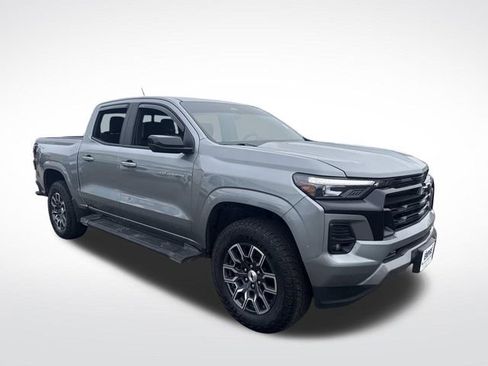 Used 2024 Chevrolet Colorado Z71 image 8