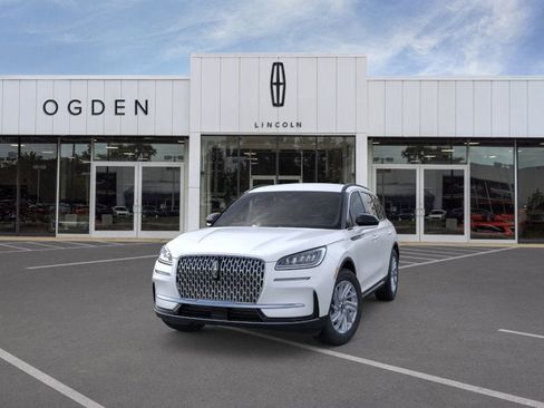 New 2026 Lincoln Corsair Premiere image 2