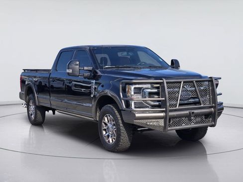 Used 2022 Ford F350 King Ranch w/ King Ranch Ultimate Package AWD/4WD image 3