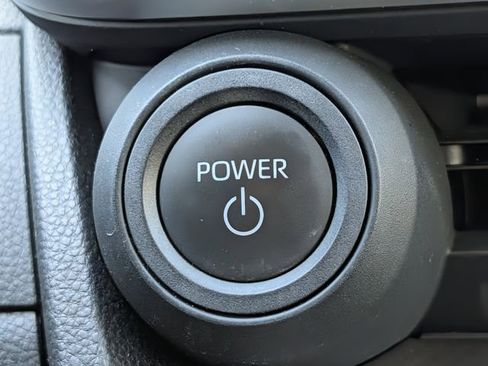 Used 2023 Toyota Prius XLE image 28