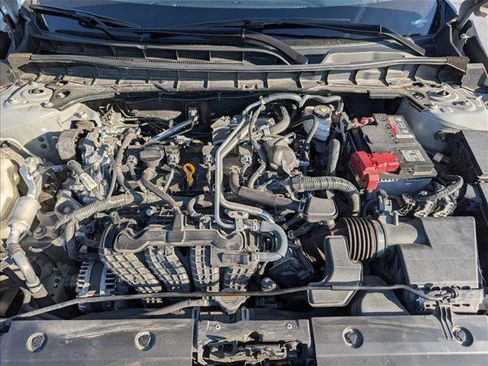 Used 2023 Nissan Altima 2.5 SR w/ SR Premium Package image 23