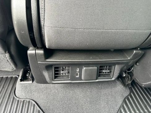 Used 2023 Chevrolet Silverado 1500 LT AWD/4WD image 20