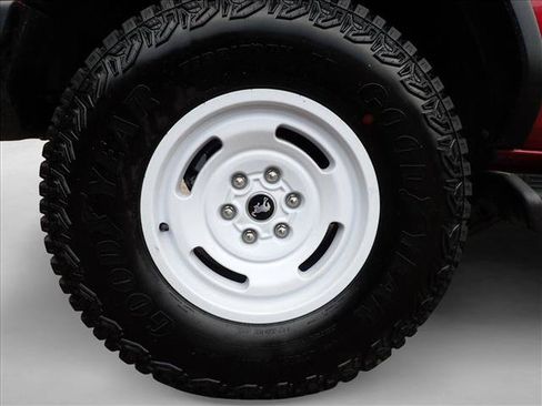 New 2026 Ford Bronco Heritage Edition AWD/4WD image 7