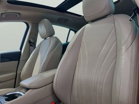 Used 2023 Maserati Grecale GT image 22