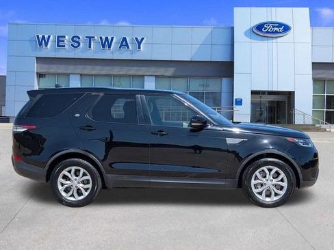 Used 2020 Land Rover Discovery SE AWD/4WD image 2