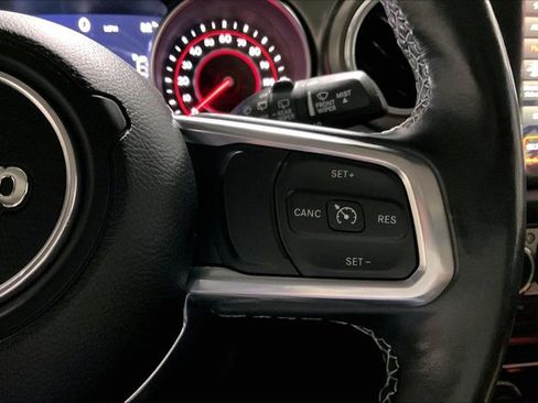 Used 2021 Jeep Wrangler Unlimited Rubicon AWD/4WD image 19
