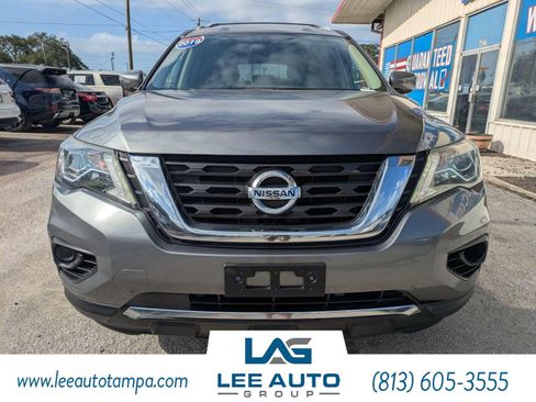 Used 2019 Nissan Pathfinder S AWD/4WD image 8