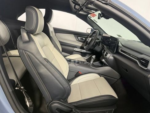 Used 2025 Ford Mustang GT Premium RWD image 22