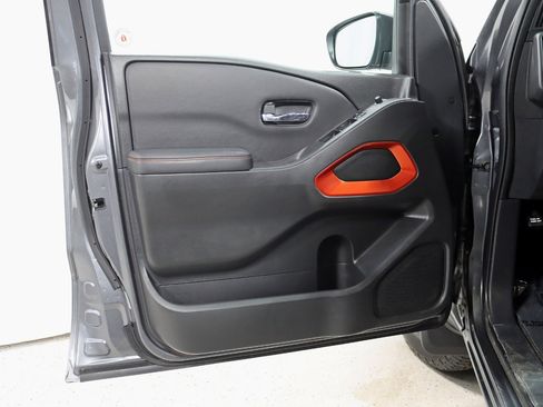 Used 2022 Nissan Frontier PRO-4X AWD/4WD image 31