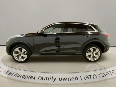 Used 2025 Audi Q5 Premium Plus w/ Premium Plus AWD/4WD image 2
