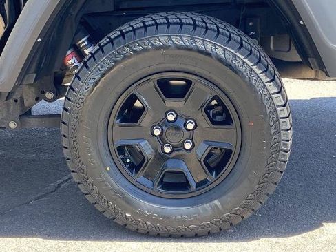 Used 2022 Jeep Gladiator Mojave w/ Cold Weather Group AWD/4WD image 28