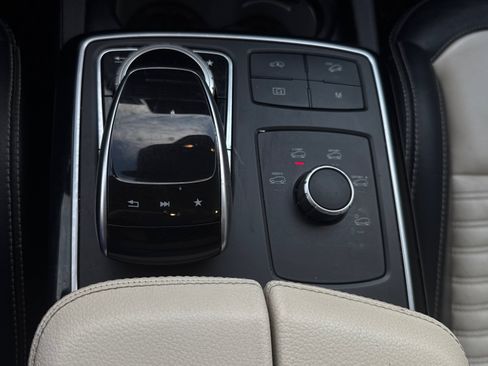 Used 2019 Mercedes-Benz GLE 43 AMG 4MATIC image 85