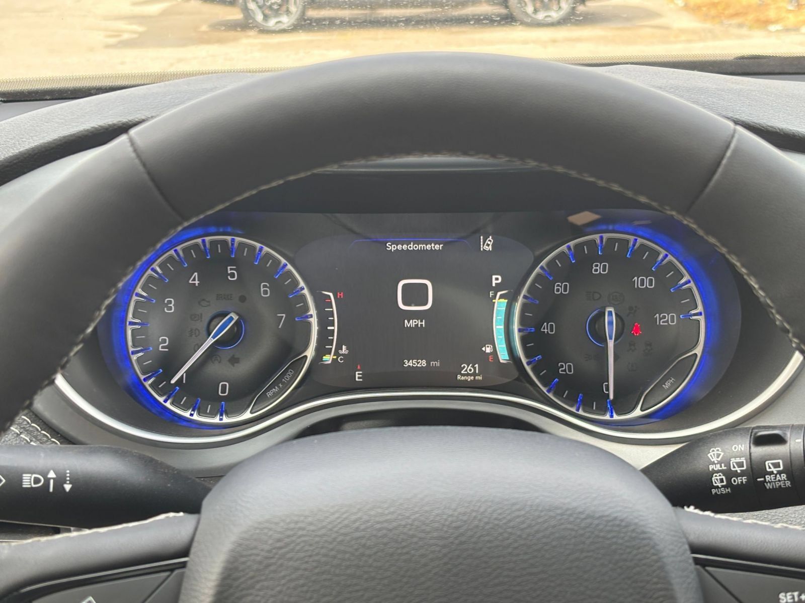 Used 2025 Chrysler Pacifica Limited FWD image 45