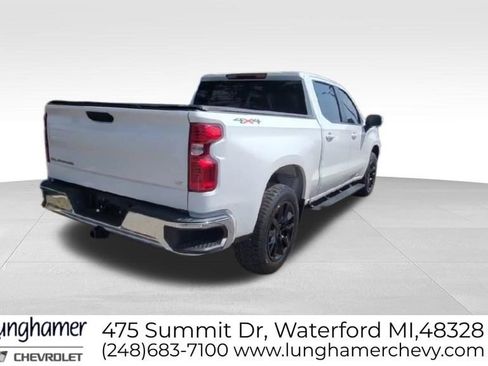 Used 2022 Chevrolet Silverado 1500 LT AWD/4WD image 8