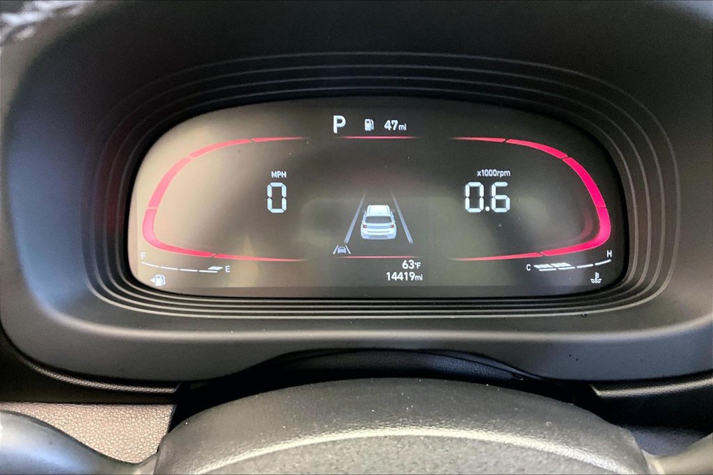 Used 2024 Hyundai Venue SEL FWD image 22
