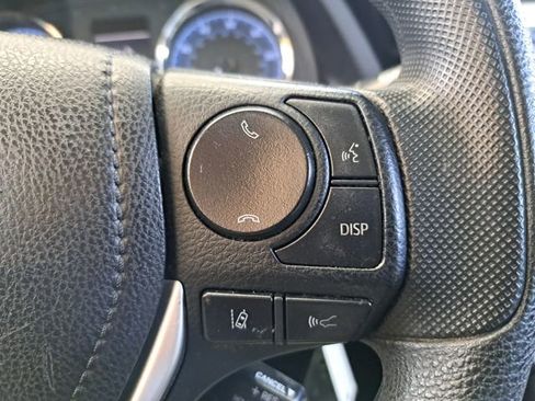 Used 2019 Toyota Corolla LE image 17