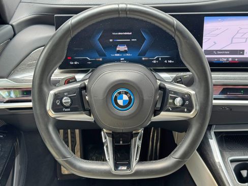 Used 2023 BMW i7 xDrive60 AWD/4WD image 23