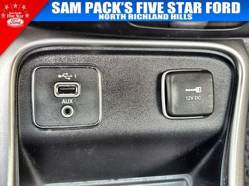 Used 2019 Jeep Compass Latitude w/ Cold Weather Group FWD image 29