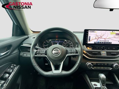 Used 2024 Nissan Altima 2.5 SR w/ SR Premium Package image 30