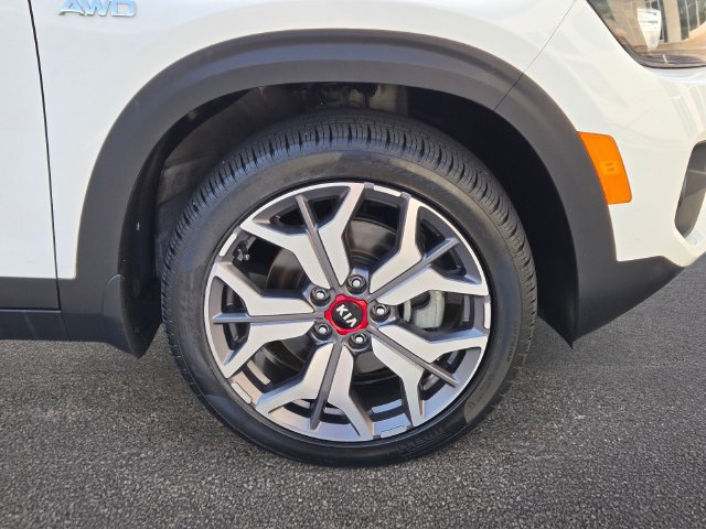 Used 2021 Kia Seltos S AWD/4WD image 4