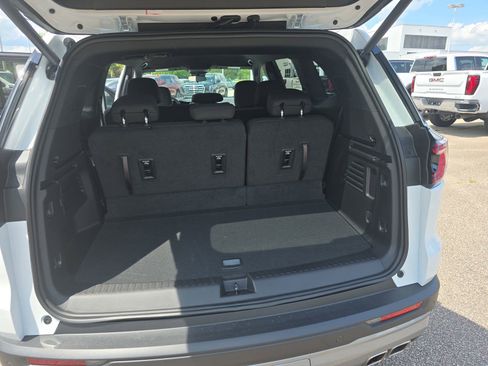 New 2025 GMC Acadia Elevation FWD image 13