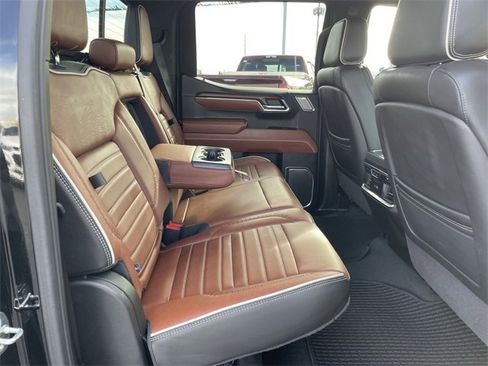 Used 2024 GMC Sierra 1500 Denali Ultimate image 17