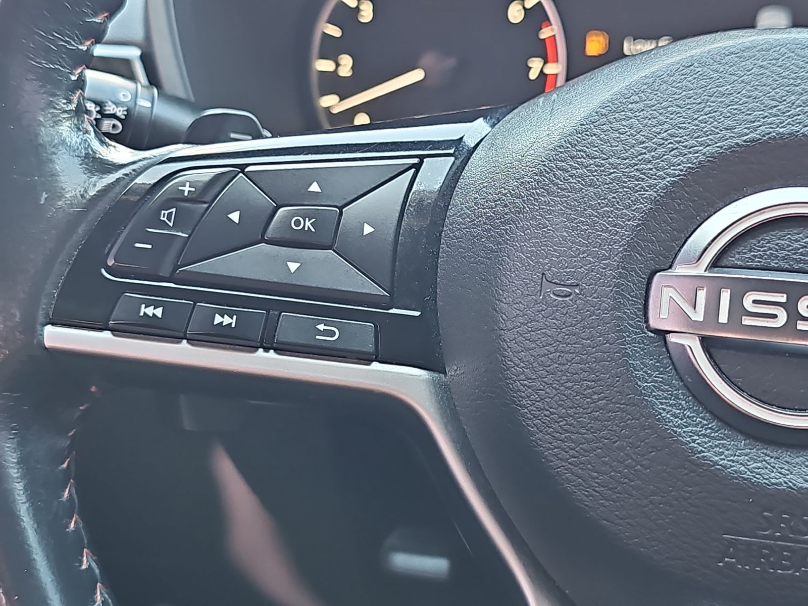 Used 2023 Nissan Altima 2.5 SR w/ SR Premium Package FWD image 18
