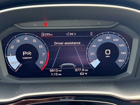 Certified 2025 Audi Q3 2.0T Premium w/ Convenience Package AWD/4WD image 8