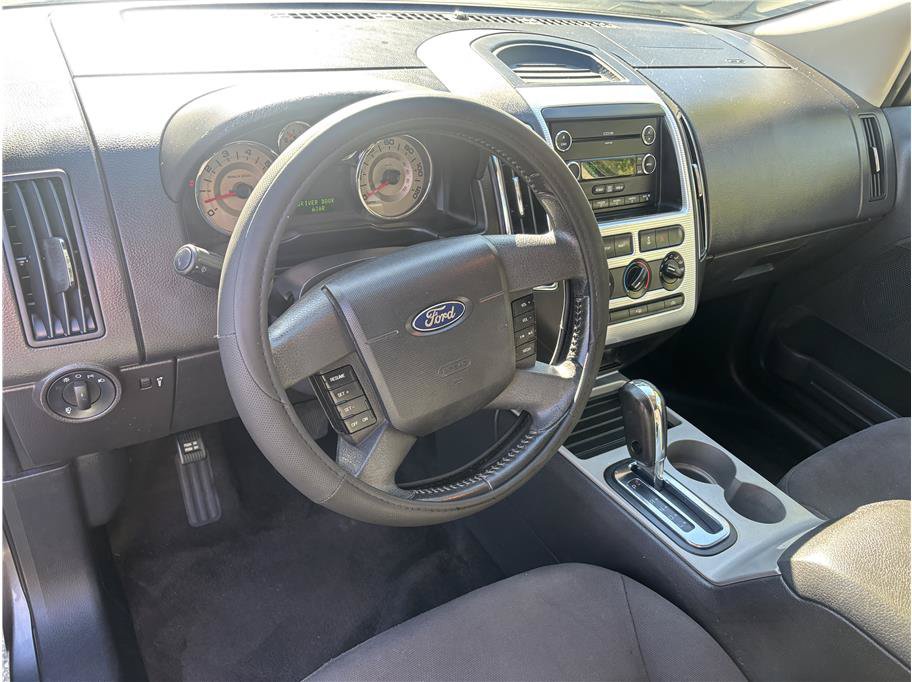 Used 2010 Ford Edge SEL FWD image 13