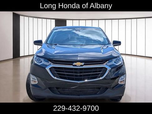 Used 2021 Chevrolet Equinox LT w/ Driver Convenience Package FWD image 2