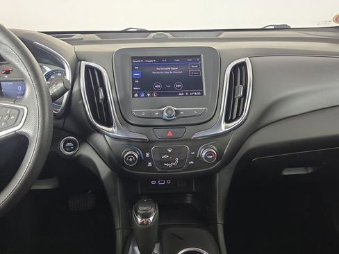 Used 2021 Chevrolet Equinox LT image 22