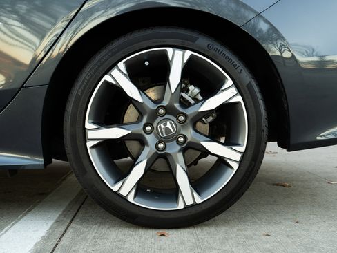 Used 2025 Honda Civic Sport image 12